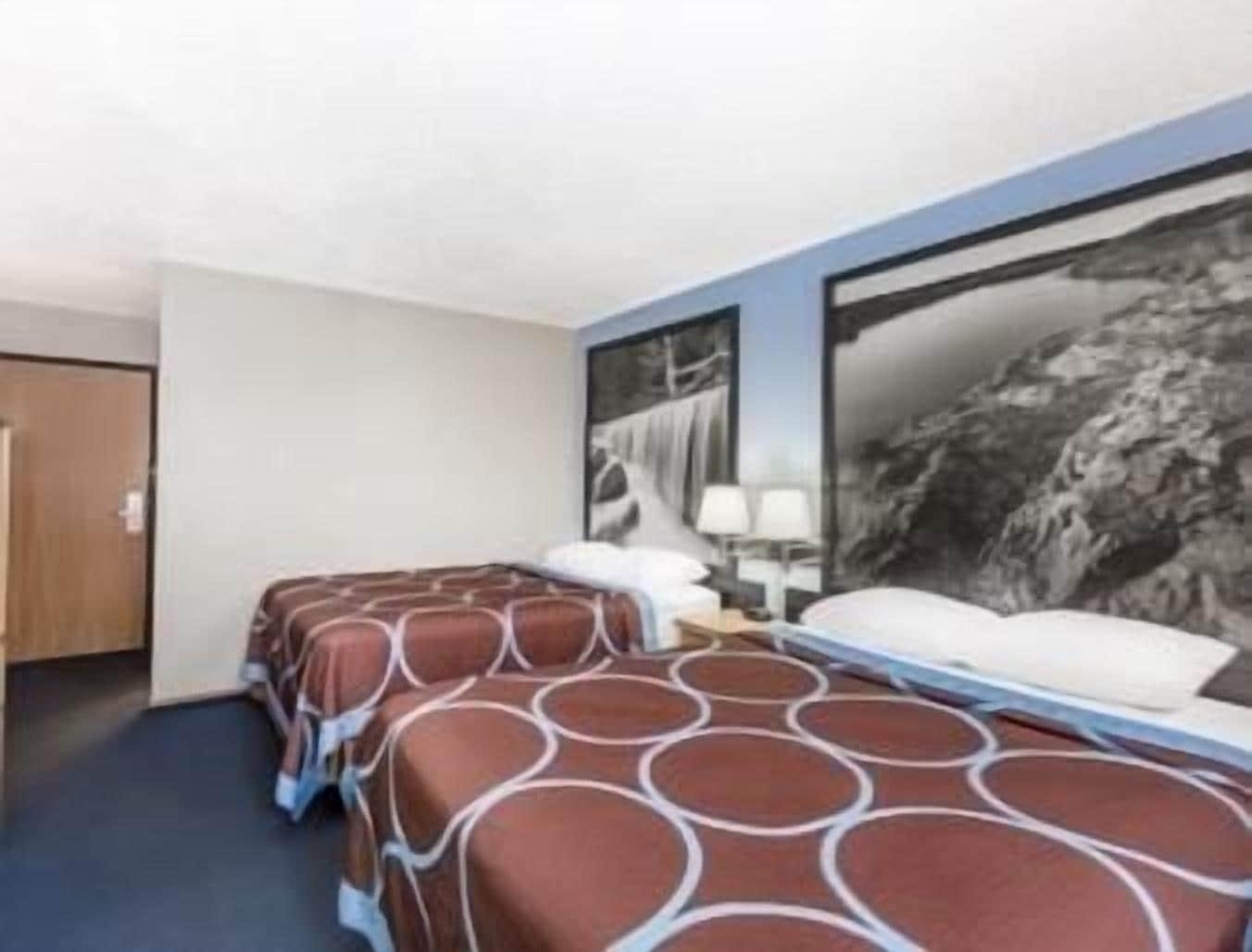 Super 8 By Wyndham Manhattan Ks Exterior foto